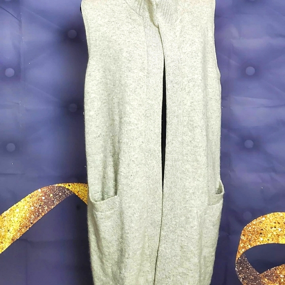 Ralph Lauren Sweater - Picture 1 of 2